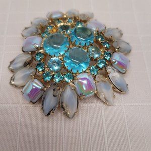 Vintage Juliana Style Brooch with Opalescent and Blue Cabochons